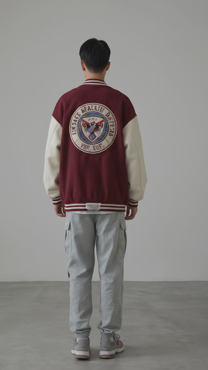 Men’s Oversized Vintage Graphic Baseball Jacket – Retro Streetwear StyleMen’s Oversized Vintage Graphic Baseball Jacket – Retro Streetwear Style